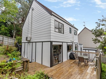 1/105 CARLISLE RD, Torbay, Auckland