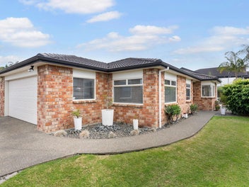 10 Chesterfield Way, Orewa, Orewa