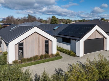 99 Iwa Street, Mapua