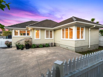 11 Lynden Avenue, Hillcrest, Auckland