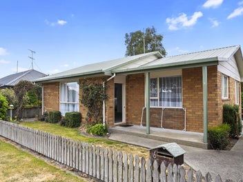 6 Bank Street, Amberley, Amberley