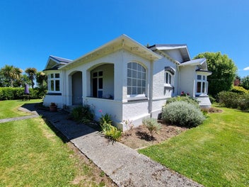 31 Half Mile Road, Tuatapere, Tuatapere