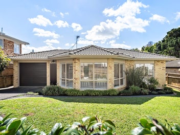 27B James Laurie Street, Henderson, Auckland