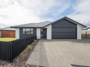 17 Hanworth Road, Appleby, Richmond