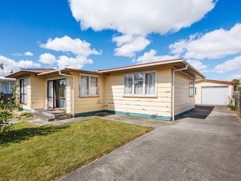34 Rhodes Drive, Kelvin Grove, Palmerston North