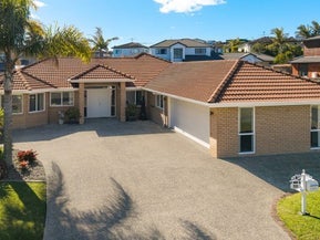 20 Glen Bay Close, Pinehill, Auckland