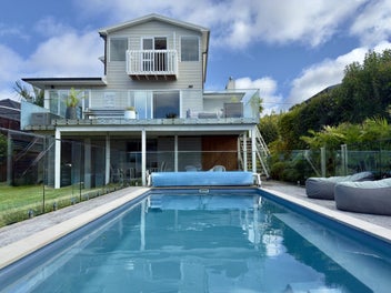 84 Parr Terrace, Castor Bay, Auckland