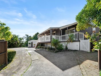 26 Eugenia Rise, Totara Heights, Auckland