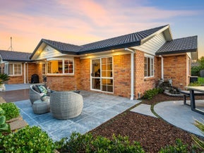 33 Sunny Crescent, Huapai, Kumeu