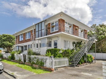 4/49 Western Springs Road, Western Springs, Auckland