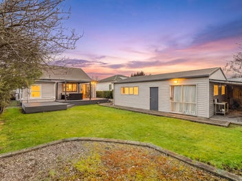 17 MacKenzie Avenue, Woolston, Christchurch