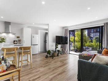 8/71 Hobsonville Point Road, Hobsonville, Auckland