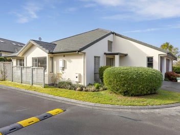 35 Lakeridge Close, Rangatira Park, Taupo