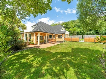 7 Carlow Grove, Birchville, Upper Hutt