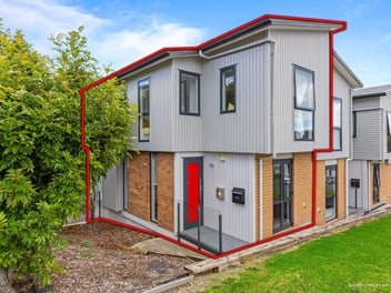 1/10 Silver Moon Road, Albany Heights, Auckland