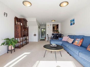30/92 Bush Road, Albany, Auckland