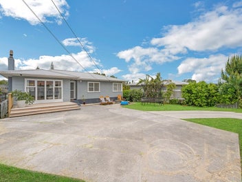 20 Sylvan Crescent, Te Atatu South, Auckland