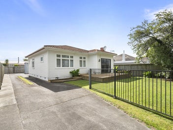 65 Botanical Road, Takaro, Palmerston North