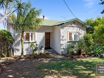 122 Rathgar Road, Henderson, Auckland