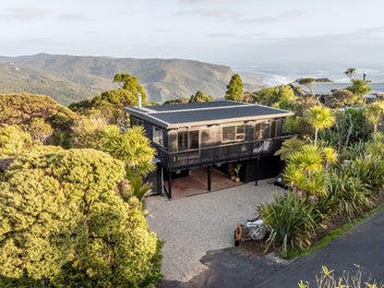 56 Te Ahuahu Road, Piha, Piha