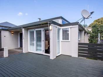 8C Brassey Road, Saint Johns Hill, Whanganui