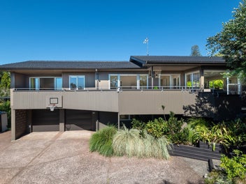 38 Braemar Road, Castor Bay, Auckland