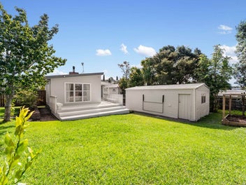 51 Valonia Street, New Windsor, Auckland