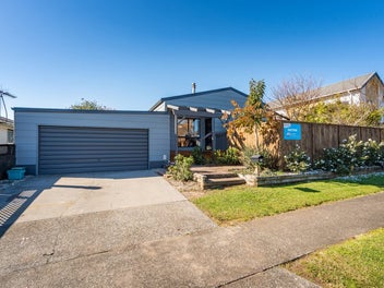 32 Balmerino Crescent, Pukete, Hamilton