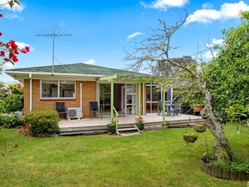 21B Hatton Road, Orewa