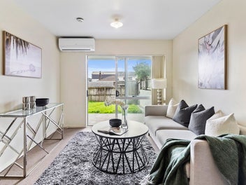1/242 Great North Road, Henderson, Auckland