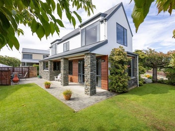 47 Kings Drive, Wanaka
