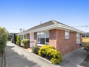 16 Pine Avenue, New Brighton, Christchurch
