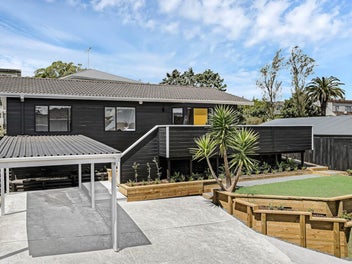 5/3 Henry Street, Avondale, Auckland