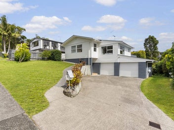34 McDowell Crescent, Hillcrest, Auckland