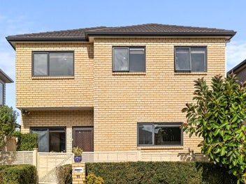 11 Agapanthus Place, Flat Bush, Auckland