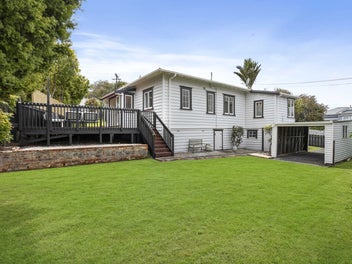 8 Quadrant Road, Onehunga, Auckland