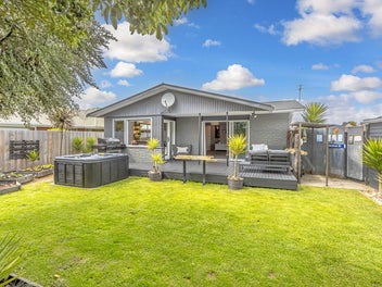 22 Four Elms Place, Parklands, Christchurch