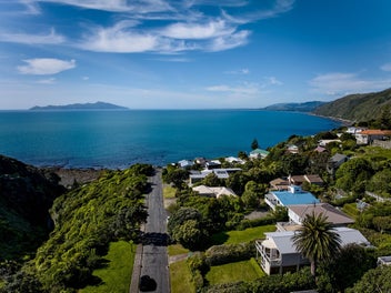 18 Pukerua Beach Road, Pukerua Bay, Porirua