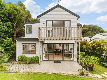 6/61A Birkdale Road, Birkdale, Auckland