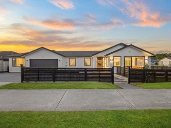 2 Walter Ruddock Avenue, Kumeu
