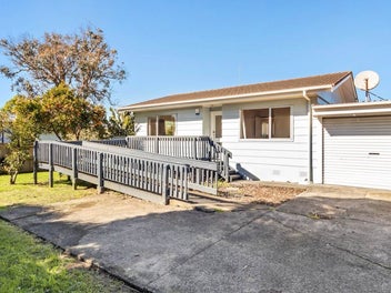 2/217 Swanson Road, Henderson, Auckland