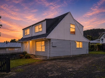 2/13 Japonica Crescent, Rānui, Porirua