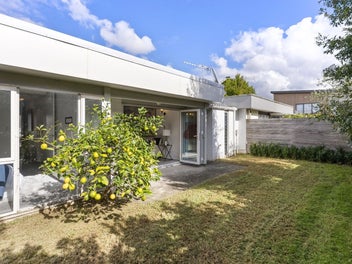 1B Konini Road, Greenlane, Auckland