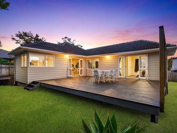 50A Godley Road, Green Bay, Auckland