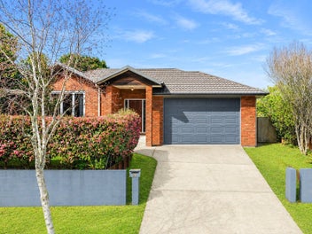 31 Saint James Drive, Huntington, Hamilton