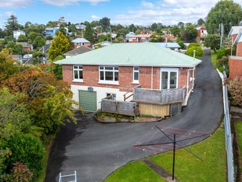 33A Glen Road, Mornington, Dunedin