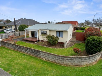 93 Parker Avenue, Levin, Levin