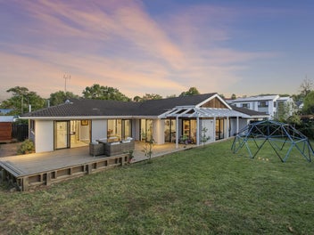 1 Celina Place, Browns Bay, Auckland
