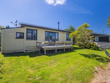 30 Mackenzie Street, WAIMARINO, OWHANGO