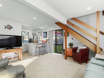 3/29 Main Road, Tawa, Wellington